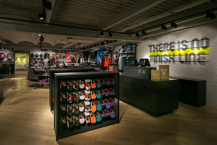 Nike Ramblas Cash Deck